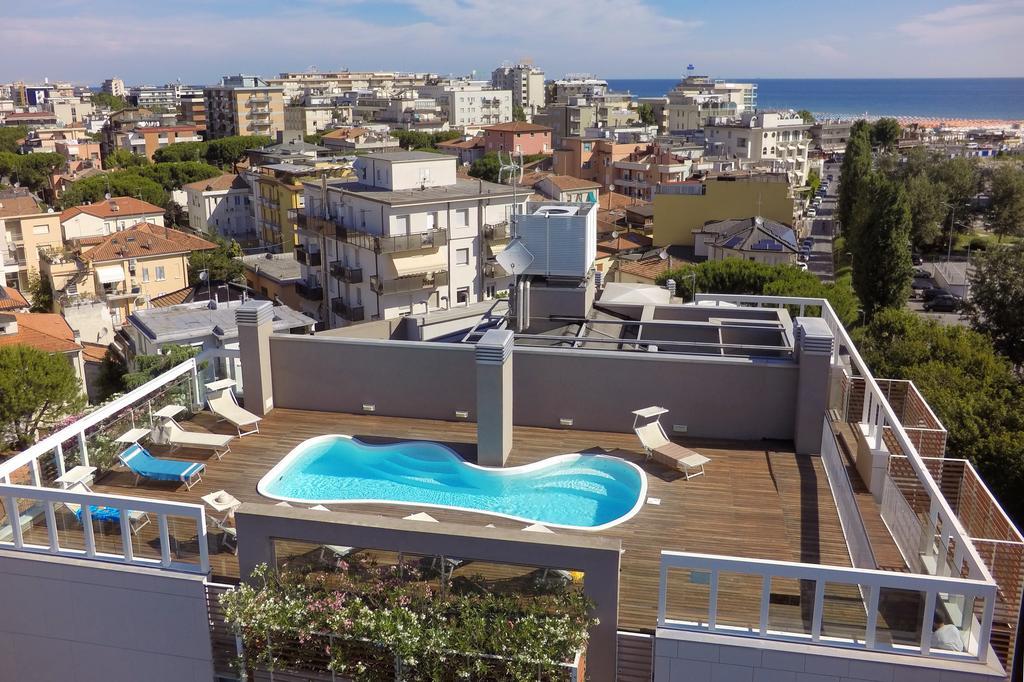 Residence Delfina Rimini Buitenkant foto