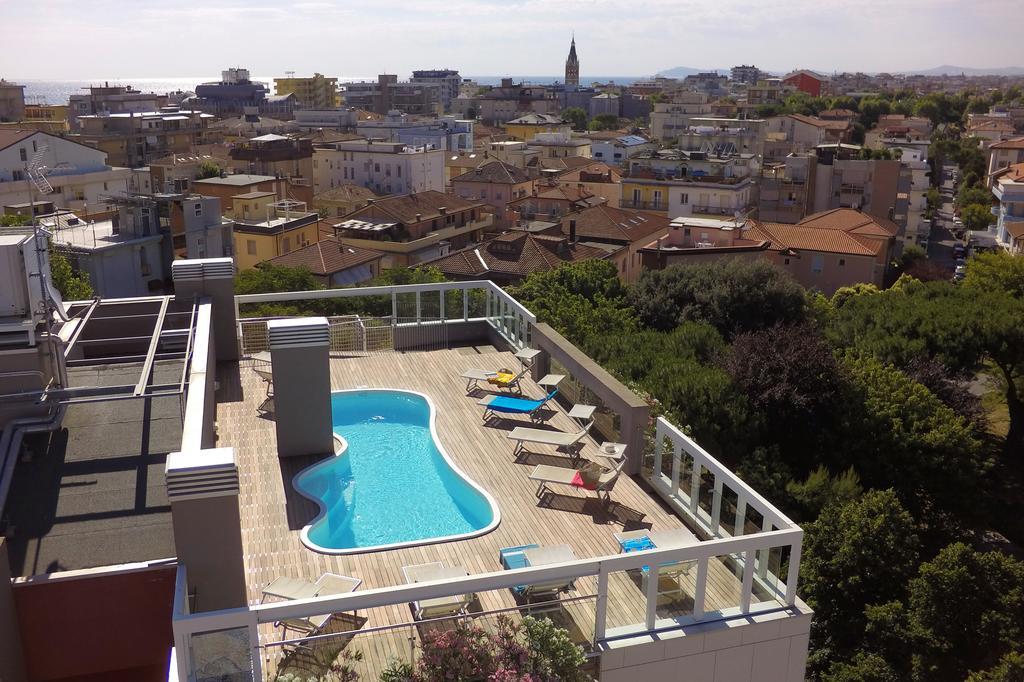 Residence Delfina Rimini Buitenkant foto