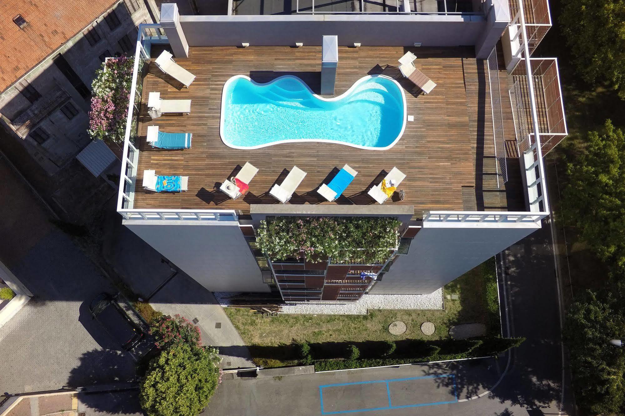 Residence Delfina Rimini Buitenkant foto
