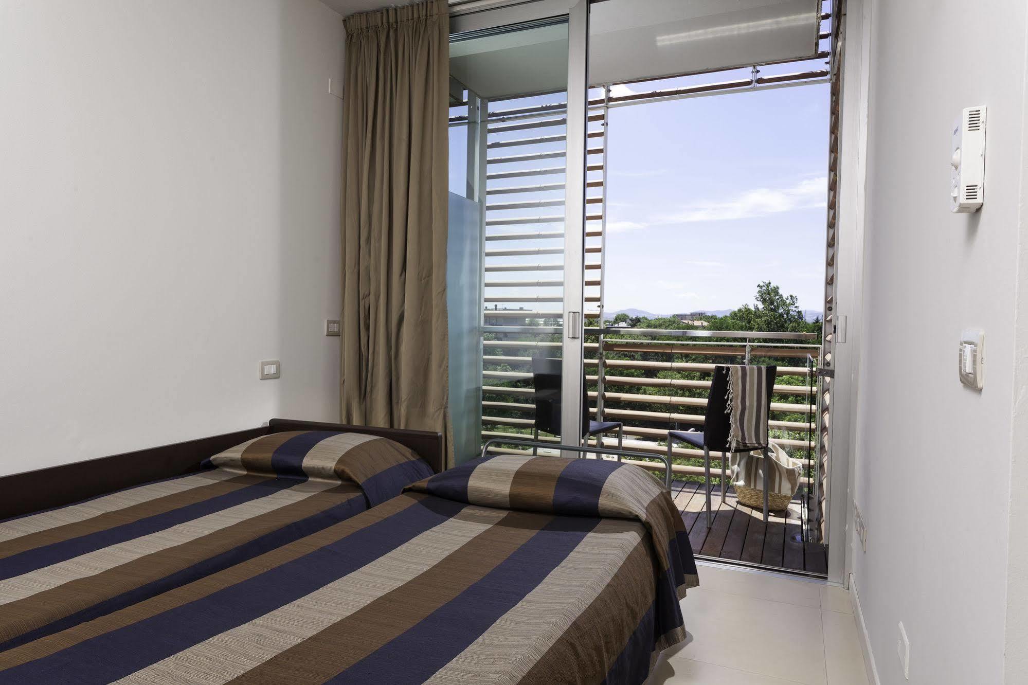 Residence Delfina Rimini Buitenkant foto